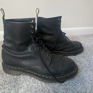 Dr. Martens 11821 Black Boots